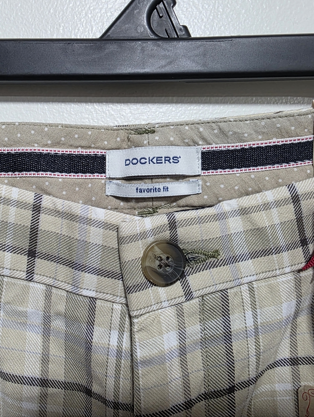 NWT! Dockers Plaid Bermuda Shorts Size 10 Favorite Fit Classic Khaki Chic - Picture 5 of 6